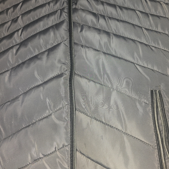 Gray Puffer Vest with Black Accents - Picture 3 of 6